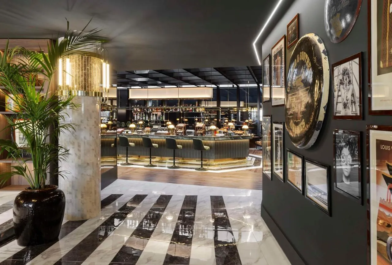 Radisson Collection Hotel, Santa Sofia Milan Hotel