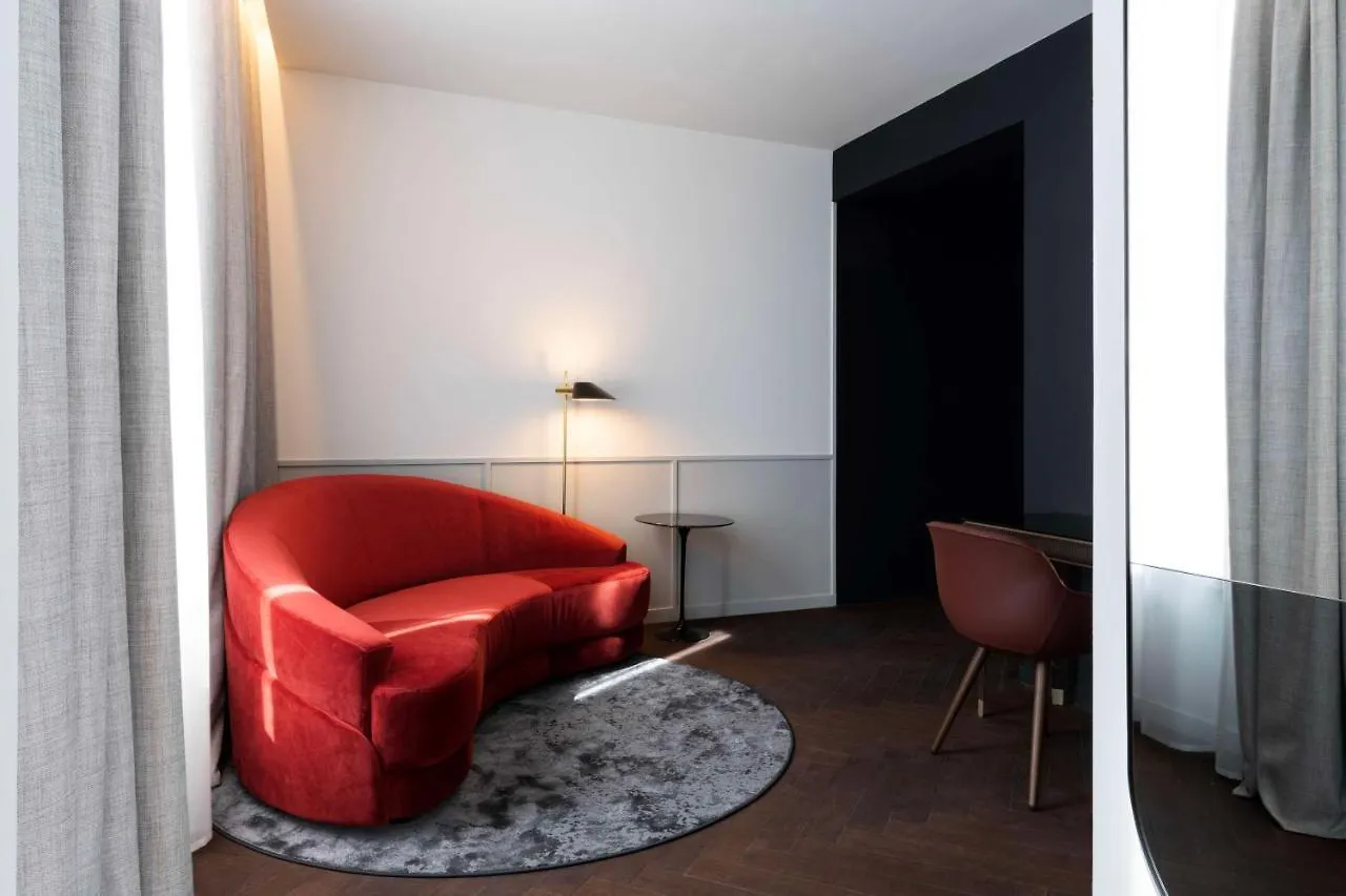 Radisson Collection Hotel, Santa Sofia Milan 5*,