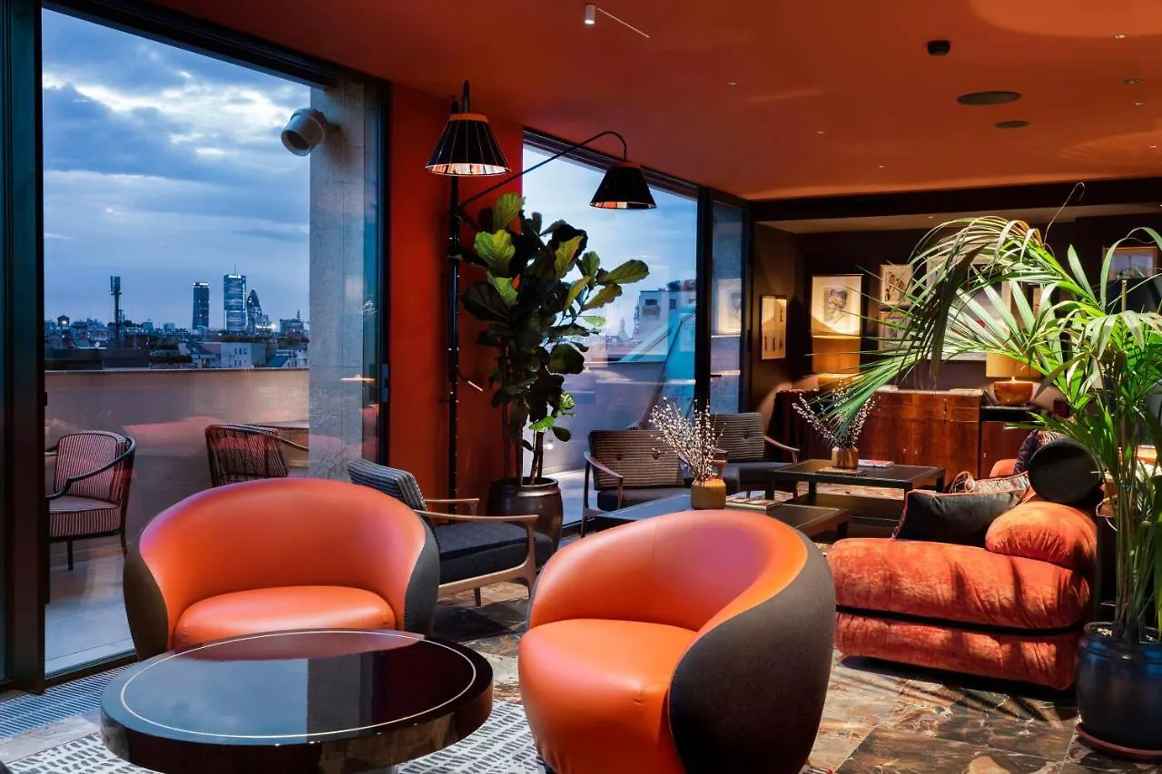 Radisson Collection Hotel, Santa Sofia Milan 5*,