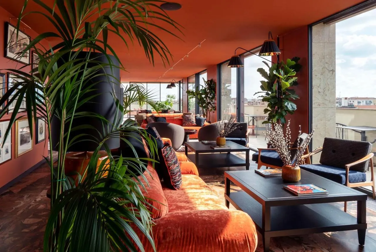 ***** Hotel Radisson Collection Hotel, Santa Sofia Milan Italy